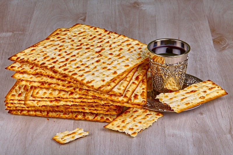 מצה אחת שווה ל-4-3 פרוסות לחם