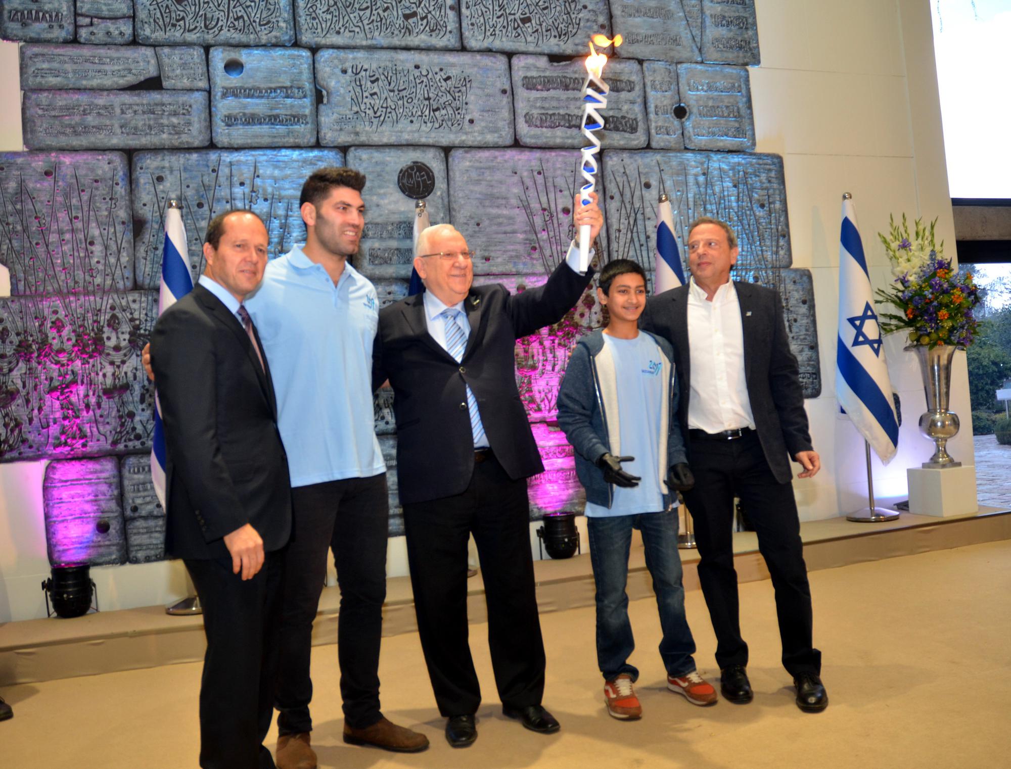 ראש העיר ירושלים ניר ברקת בטקס חשיפת לפיד המכביה: 2000 שנה לפני שהאו"ם בכלל הוקם, כבר נלחמו המכבים בגבורה על ירושלים