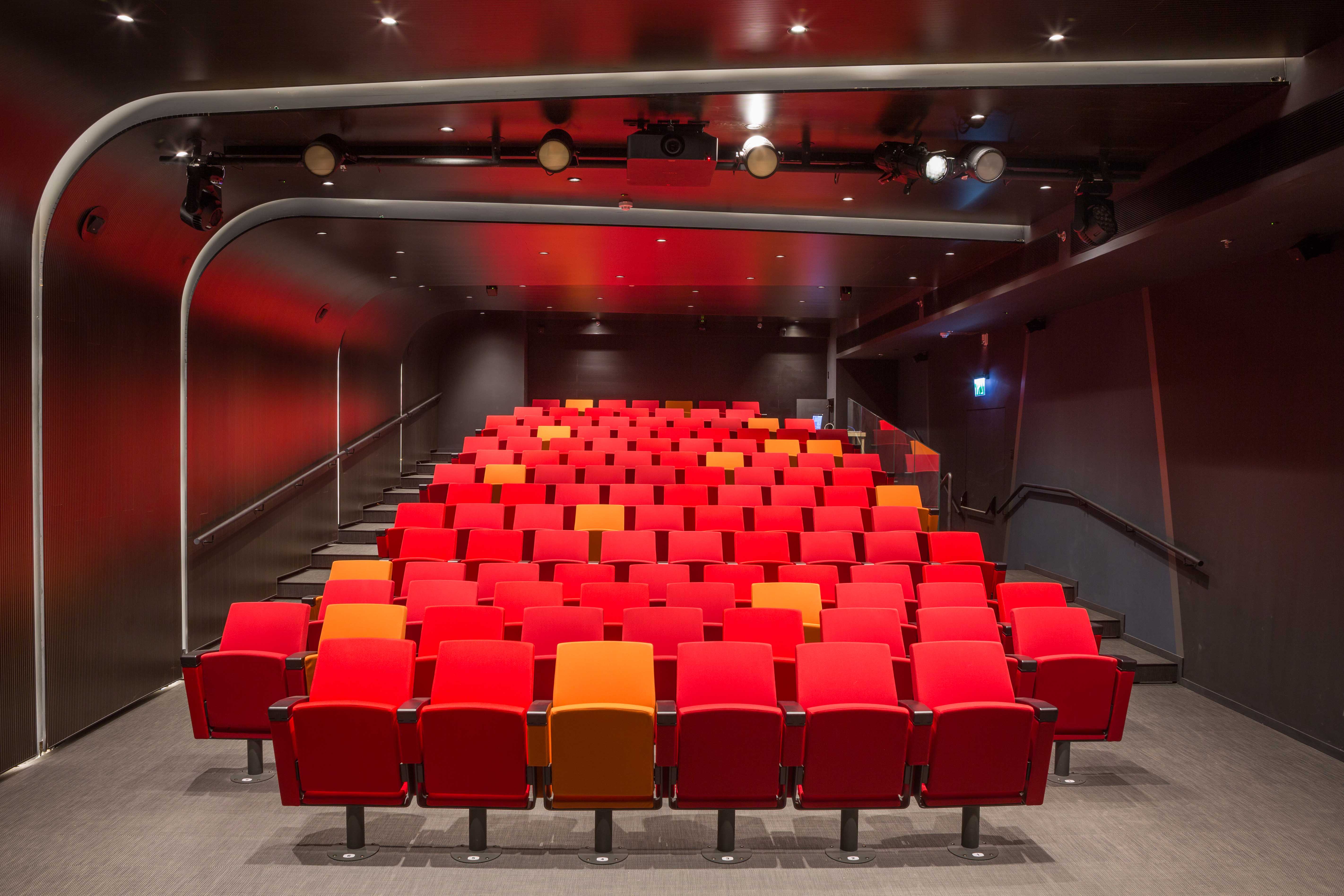 דִיבּורצִיור -  רבשיח חדש במסגרת סדרת המפגשים האמן יאיר גרבוז