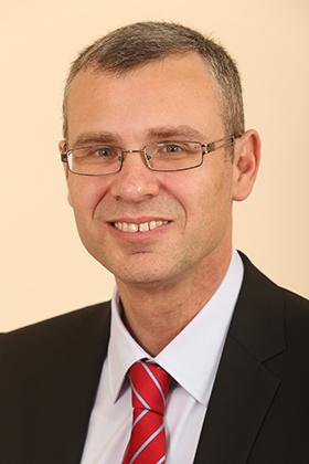 שר התיירות יריב לוין - לא זונח את המיעוטים מאחור "כפר בקרתם"