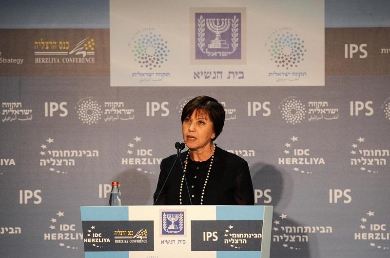 זהבה גלאון אמרה לחברי הכנסת מהאופוזיציה "זה חוק שאסור לשתף איתו פעולה, אני מציעה לא להגיש ההסתייגויות לחוק, ולא לתת לו לגיטימציה". צילום: עדי כהן צדק