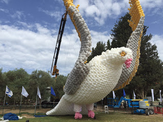 מייצג הבלונים הגדול ביותר שנראה בארץ, בפסטיבל הפיסול הבינלאומי 'אבן בגליל'