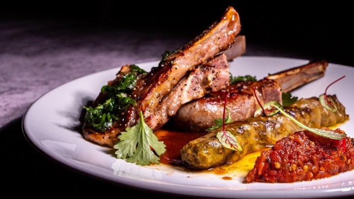  צלעות טלה עם מלפוף ממולא טלה ופריקי