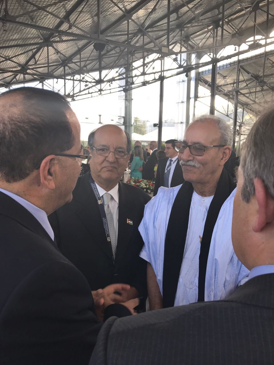 השר קרא בפגישות עם נציגים מהעולם הערבי