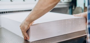 למה עסקים באזור המרכז בוחרים בבית דפוס מקצועי בראש העין?