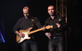 עומר אדם חוזר להופיע אחרי הגיוס - ומפרגן לחבר'ה מהצבא