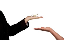 מוכרים דירה? כך תעלו את ערך הנכס מכירת דירה